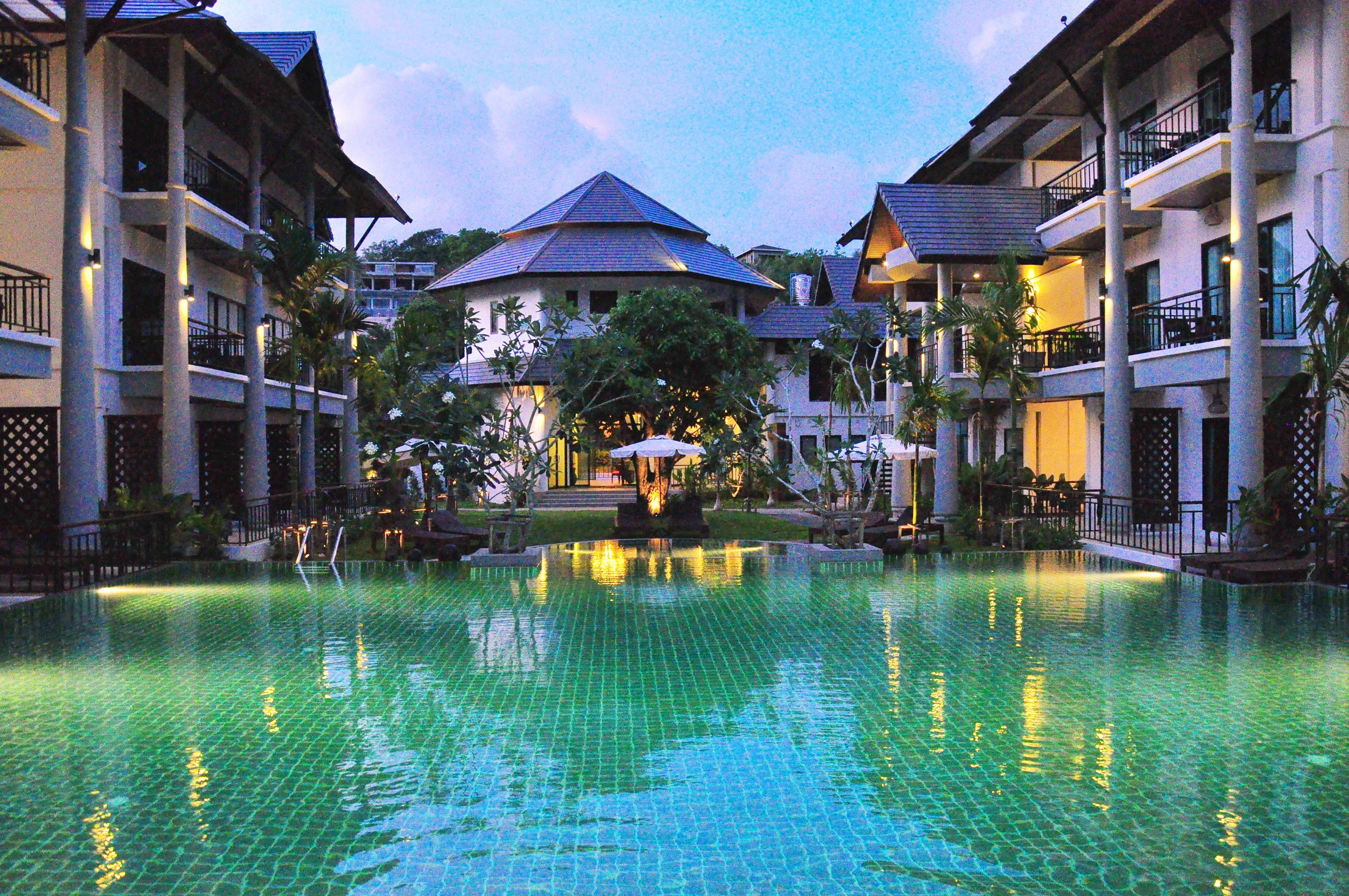 Navatara Phuket Resort Rawai Екстер'єр фото
