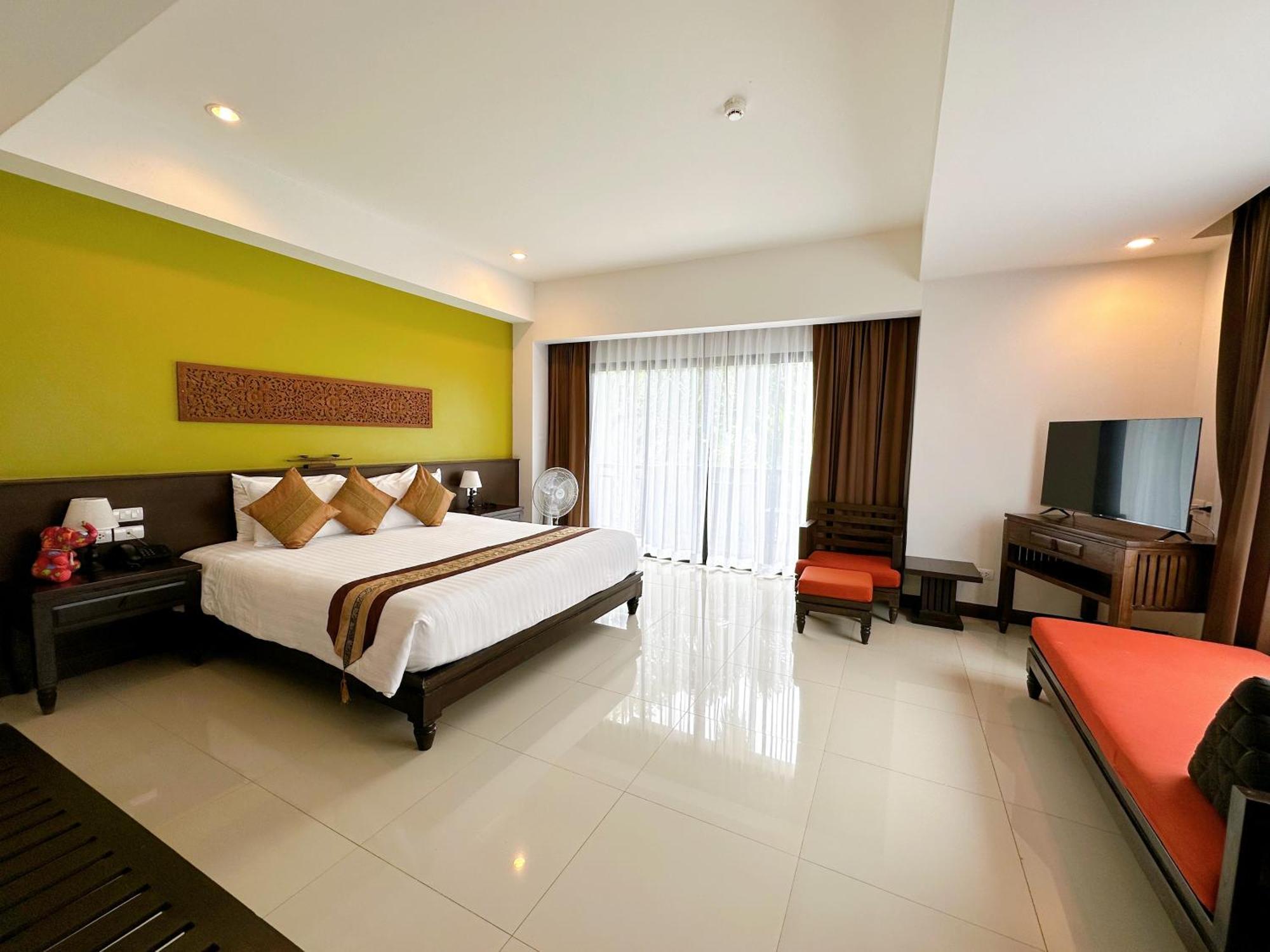 Navatara Phuket Resort Rawai Екстер'єр фото