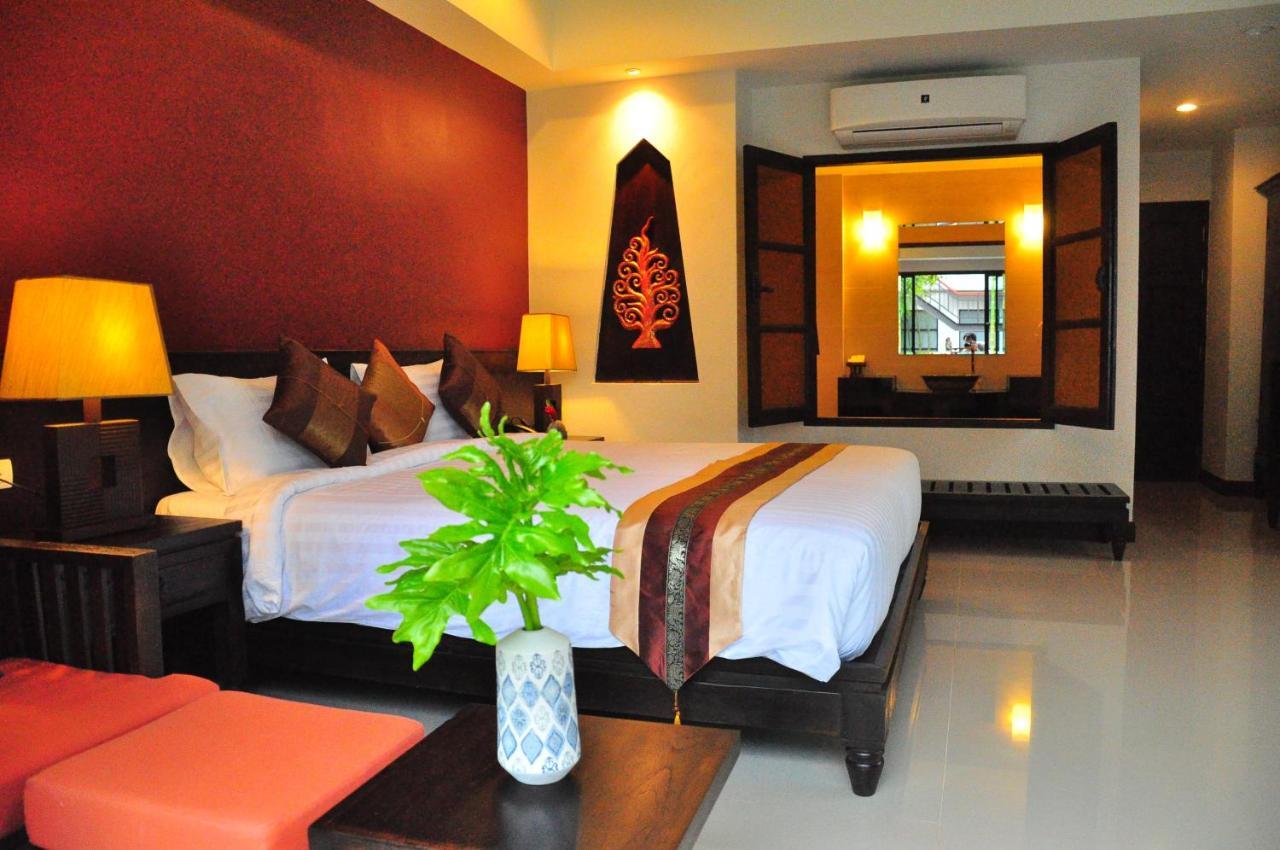 Navatara Phuket Resort Rawai Екстер'єр фото